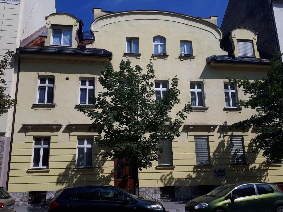 Tabor - Apartments Rozmanova Street Laibach Exterior foto